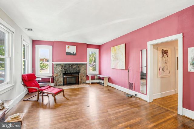 1054 CROTON RD, Wayne, PA 19087