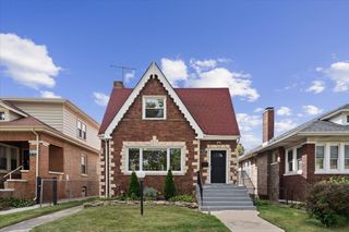 7830 S Merrill Avenue, Chicago, IL 60649