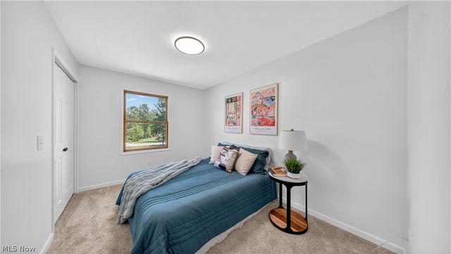 10142 Hillcrest Road, Kirtland, OH 44094