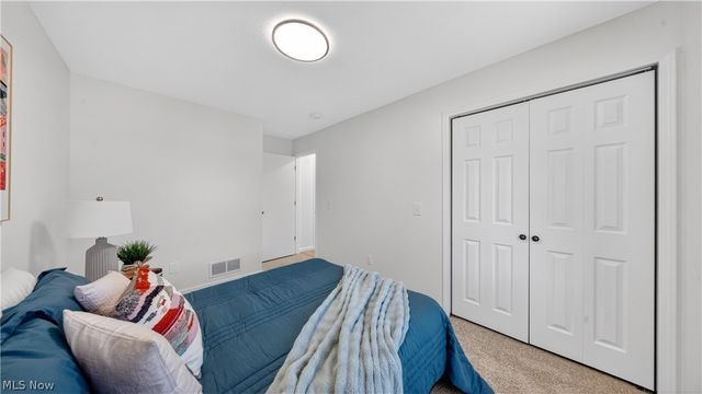 10142 Hillcrest Road, Kirtland, OH 44094