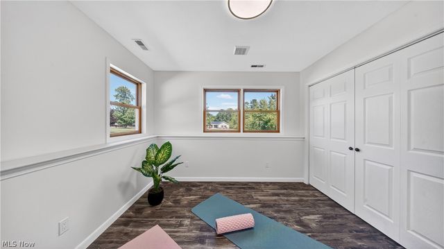 10142 Hillcrest Road, Kirtland, OH 44094