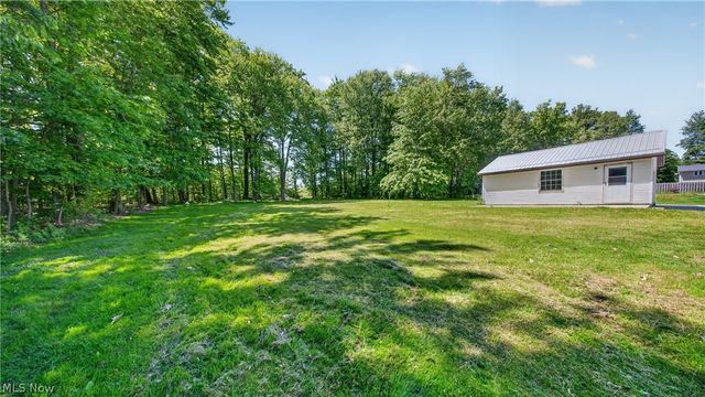 10142 Hillcrest Road, Kirtland, OH 44094