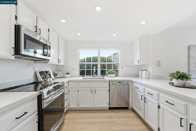 1905 Stratton Circle, Walnut Creek, CA 94598