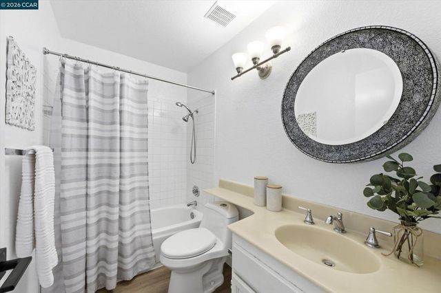 1905 Stratton Circle, Walnut Creek, CA 94598