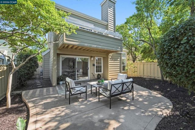 1905 Stratton Circle, Walnut Creek, CA 94598