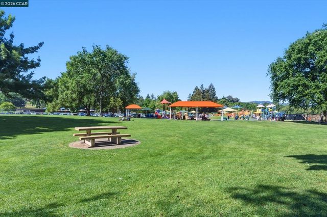 1905 Stratton Circle, Walnut Creek, CA 94598