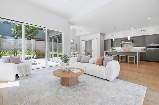 826 W Olive Avenue, Sunnyvale, CA 94086