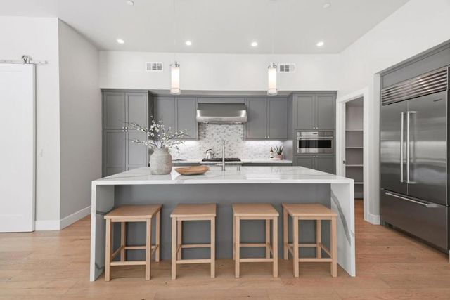 826 W Olive Avenue, Sunnyvale, CA 94086