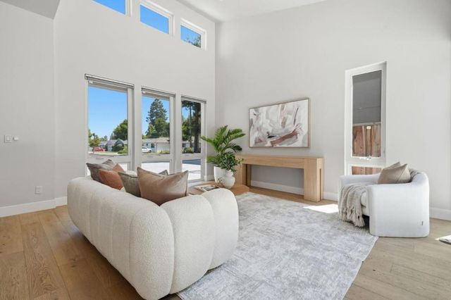 826 W Olive Avenue, Sunnyvale, CA 94086