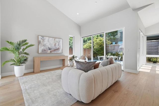 826 W Olive Avenue, Sunnyvale, CA 94086