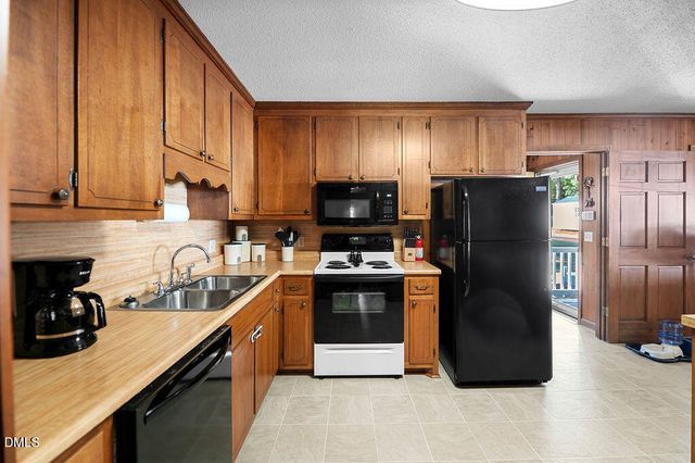 5337 Steel Bridge Road, Sanford, NC 27332