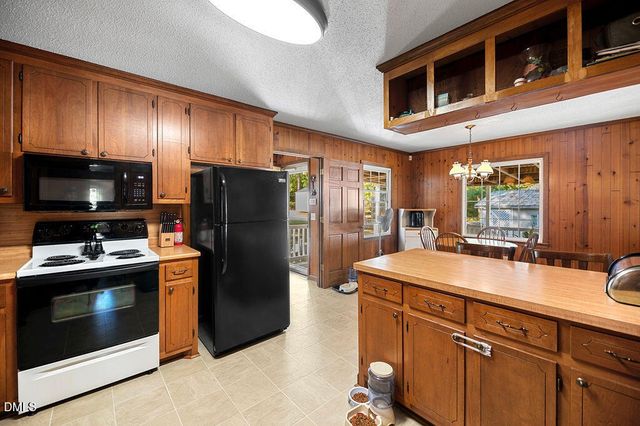 5337 Steel Bridge Road, Sanford, NC 27332