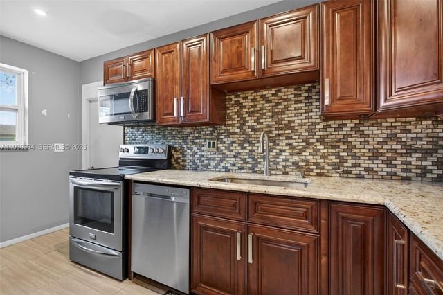 7708 Margate Blvd C5-5, Margate, FL 33063