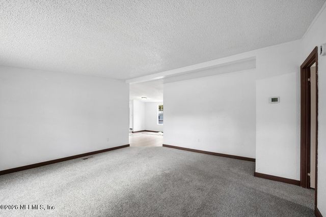 4318 DEERFIELD Circle W, Macclenny, FL 32063