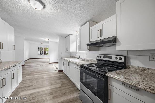 4318 DEERFIELD Circle W, Macclenny, FL 32063