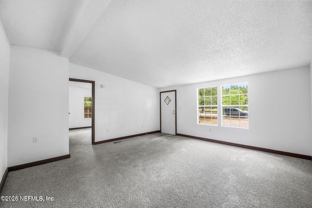 4318 DEERFIELD Circle W, Macclenny, FL 32063