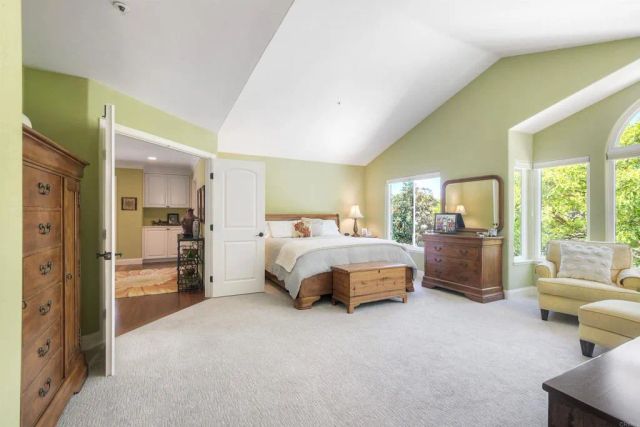 1176 Quail Gardens Court, Encinitas, CA 92024