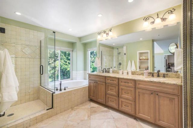 1176 Quail Gardens Court, Encinitas, CA 92024
