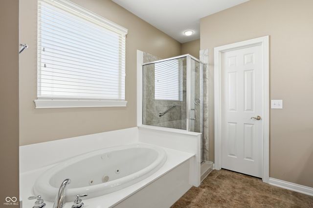 11003 Treyburn Drive, Fishers, IN 46037