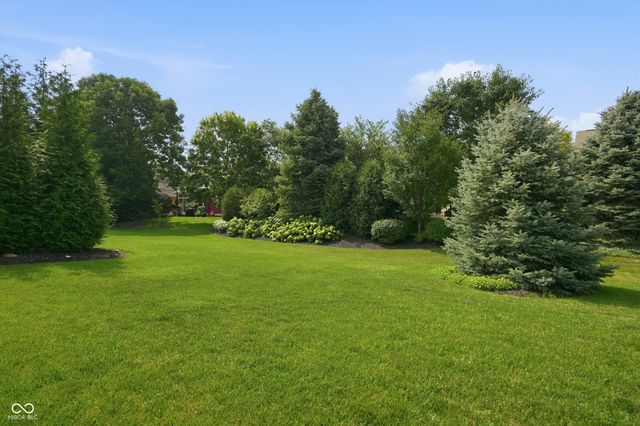 11003 Treyburn Drive, Fishers, IN 46037