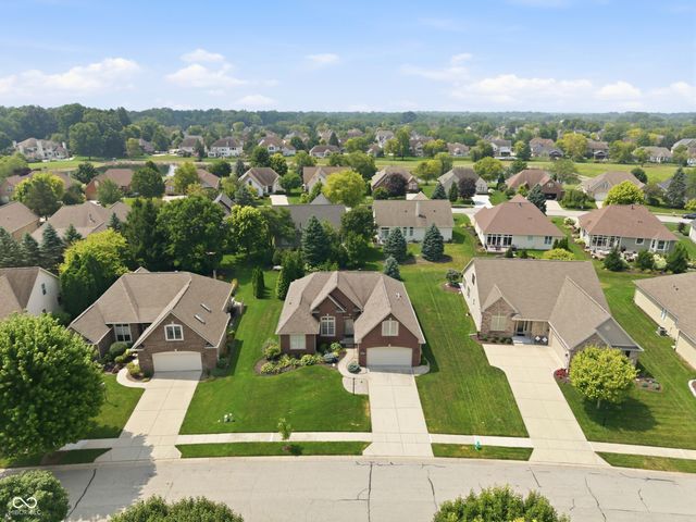 11003 Treyburn Drive, Fishers, IN 46037