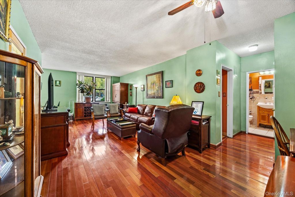 86-29 155th Avenue LE, Howard Beach, NY 11414 — photo 2