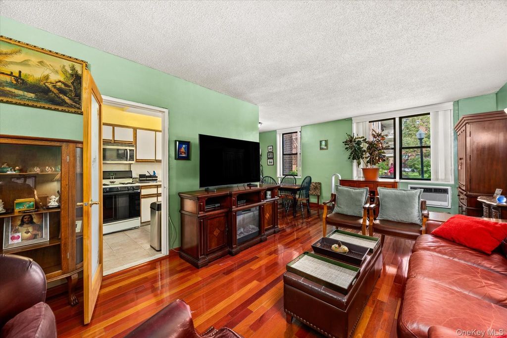 86-29 155th Avenue LE, Howard Beach, NY 11414 — photo 4