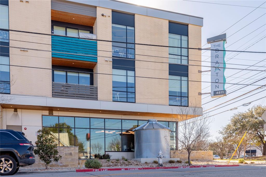 4811 Woodrow Ave 303, Austin, TX 78756