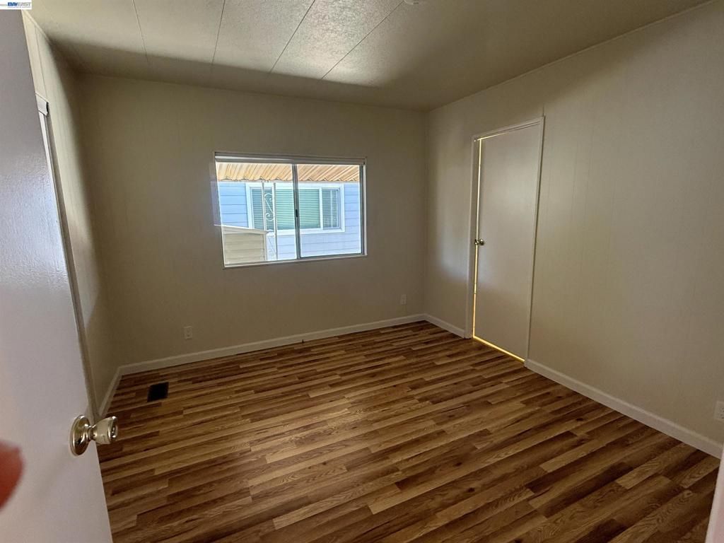 Image 21 of property listing at 29354 Middleborough, Hayward, CA 94544