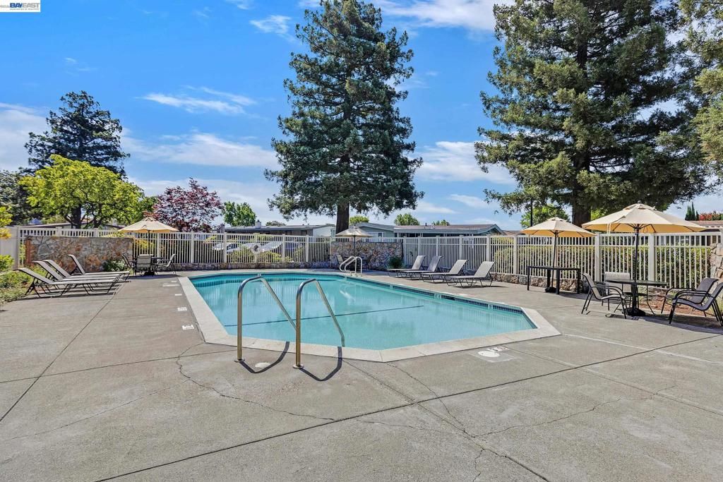 Image 25 of property listing at 29354 Middleborough, Hayward, CA 94544