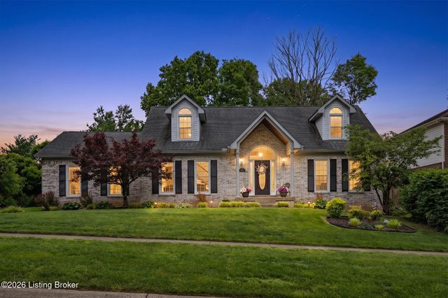 8316 Lacevine Rd, Louisville, KY 40220