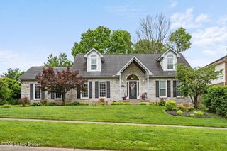 8316 Lacevine Rd, Louisville, KY 40220
