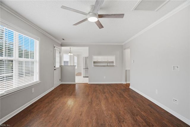 1609 Solway CT, Virginia Beach, VA 23454