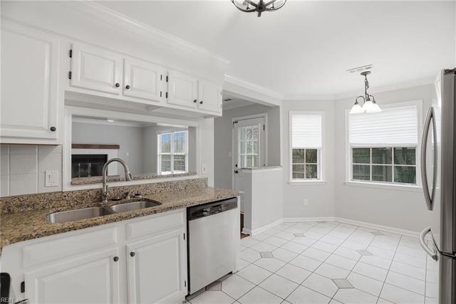 1609 Solway CT, Virginia Beach, VA 23454