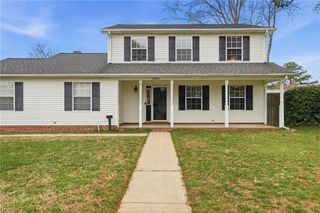 1609 Solway CT, Virginia Beach, VA 23454