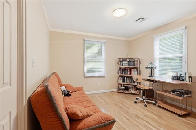 25 Hamlet Street 25, Newton, MA 02459