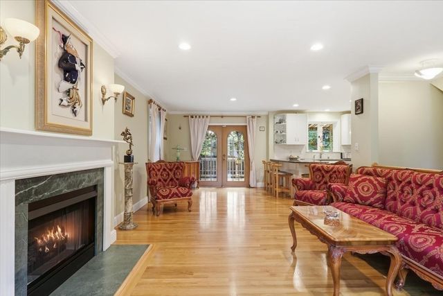 25 Hamlet Street 25, Newton, MA 02459