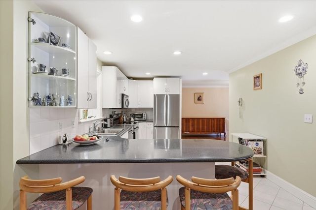 25 Hamlet Street 25, Newton, MA 02459