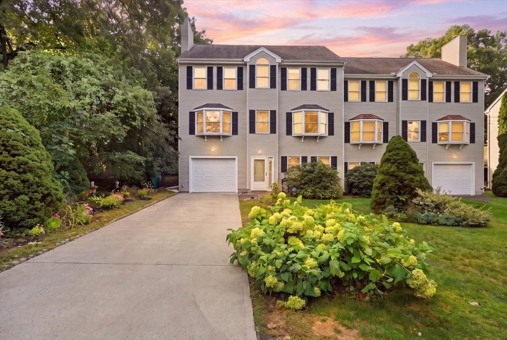 25 Hamlet Street 25, Newton, MA 02459