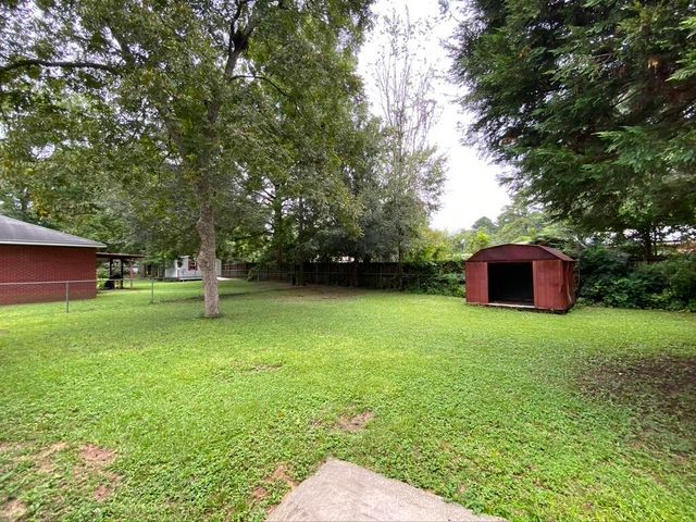205 Powell Drive, Crestview, FL 32536