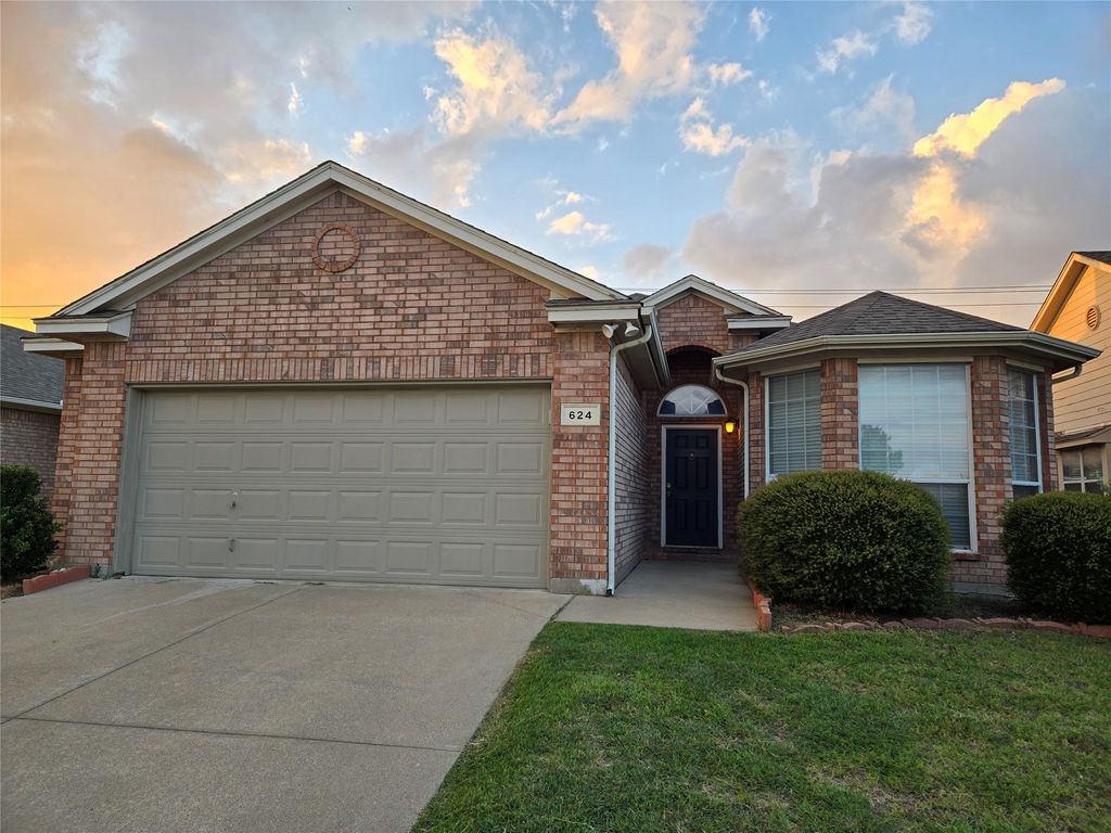 624 Caravan Drive, Fort Worth, TX 76131