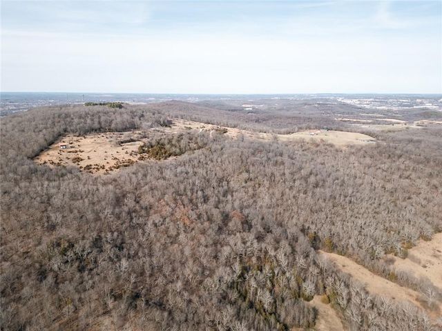 3877 W Kessler Mountain Road, Fayetteville, AR 72701