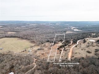 3877 W Kessler Mountain Road, Fayetteville, AR 72701