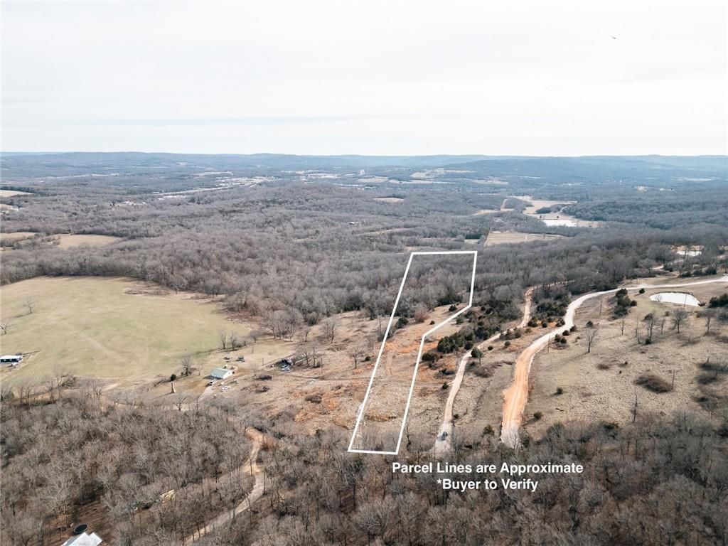 3877 W Kessler Mountain Road, Fayetteville, AR 72701