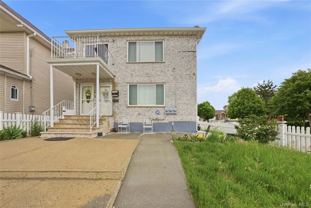 220-19 146th Avenue, Springfield Gardens, NY 11413