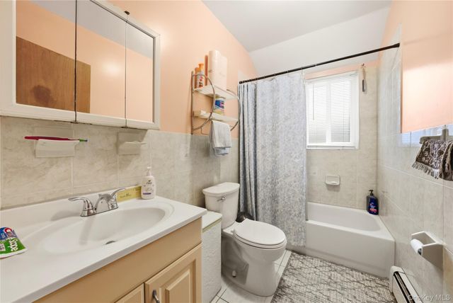 220-19 146th Avenue, Springfield Gardens, NY 11413