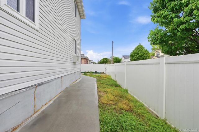 220-19 146th Avenue, Springfield Gardens, NY 11413