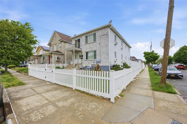 220-19 146th Avenue, Springfield Gardens, NY 11413