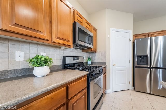 1080 Slate Crossing Lane 3, Henderson, NV 89002