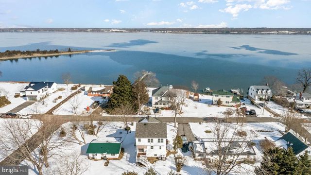 42161 PATUXENT DR, Mechanicsville, MD 20659